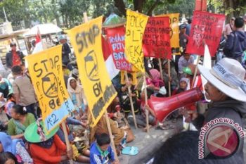 Ratusan Petani Indramayu Tolak Pembangunan PLTU 
