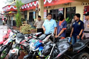 Polres Barut Tangkap Pelaku Penggelapan 5 Motor