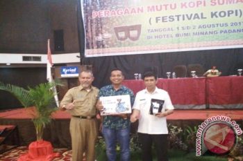 Kopi Arabika Keltan Saiyo Kajai Juara Festival Kopi se-Sumbar
