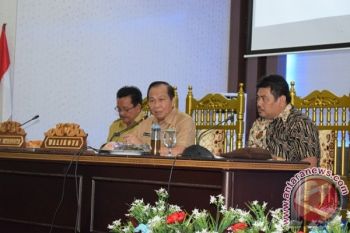 Lomban Buka Sosialisasi Pasar Modal