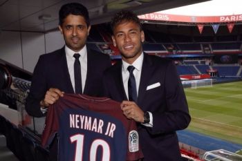 PSG Jual 10.000 Jersey Neymar pada Hari Pertama