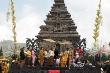 Pemotongan Rambut Gembel