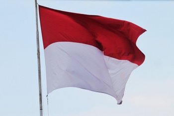 Merah Putih Berkibar di Danau Burley Griffin, Canberra