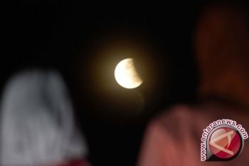 Ingat, Sabtu dini gerhana bulan total 103 menit