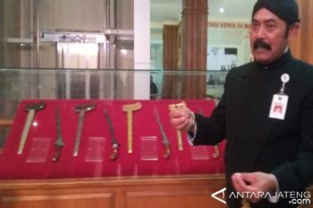 Wali Kota Solo Siap Kawal Sopir Taksi Konvensional 