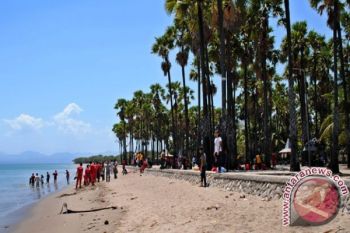 Penerapan Tarif Masuk Pantai Lasiana Berdasarkan Pergub 