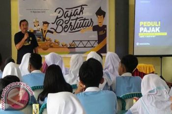 Pelajar 4 Sekolah Diberi Pengetahuan Tentang Pajak