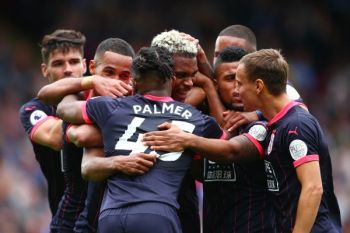Debut Manis Liga Inggris, Huddersfield Gulung Palace 3-0