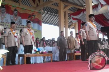 Bupati Karimun Canangkan Bulan Bakti Gotong Royong