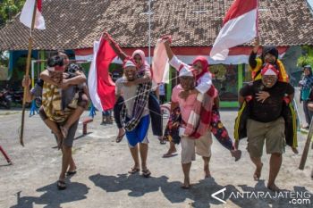 LOMBA GENDONG ISTRI