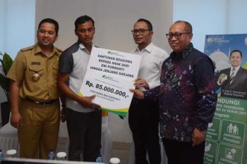 BPJS Ketenagakerjaan Serahkan Santunan Klaim JKK ke TKI