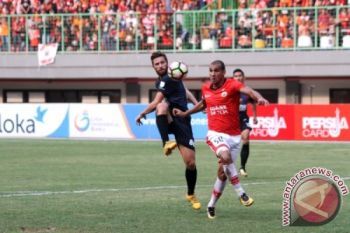 PERSIJA LAWAN PSM MAKASSAR