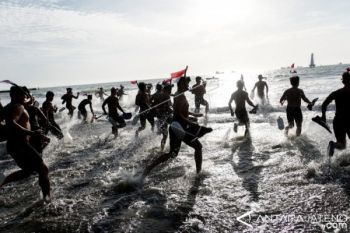 RENANG 10 KM DENJAKA