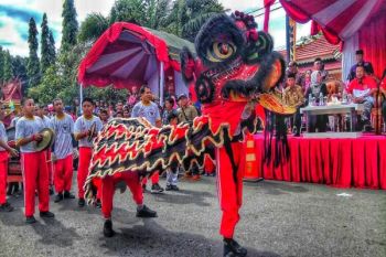 Ribuan Warga Kobar Antusias Saksikan Karnaval Kemerdekaan