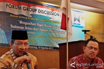 DISKUSI MENYIKAPI PERPPU NO.2/2017