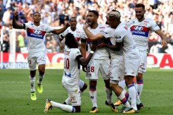 Darder Kartu Merah, Lyon Ditahan Imbang Bordeaux 3-3