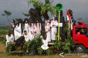 KARNAVAL BUDAYA HUT RI
