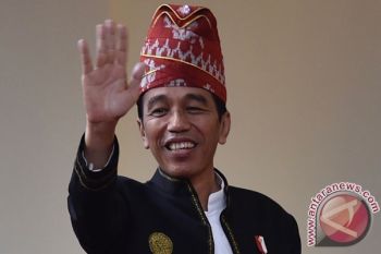 Jokowi akan Tampil dengan Pakaian Adat Sunda dalam Karnaval di Bandung