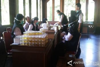 Perangi Narkotika, Pejabat Kota Solo Ikuti Tes Urine