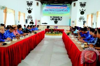 Kades dan Camat se-Lamandau Ikuti Sosialisasi TP4D
