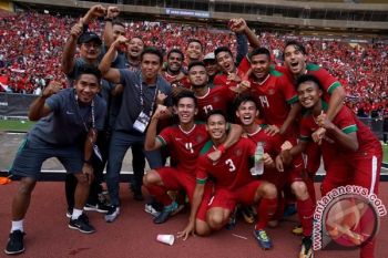 Timnas Diminta Melawan Malaysia dengan Gembira