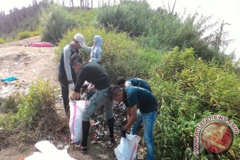 Komunitas Harapkan Pengelola Pendakian Terapkan Aturan Terkait Sampah