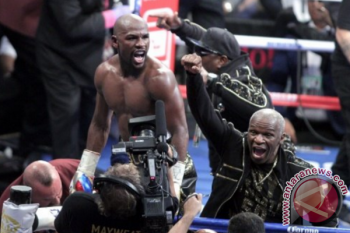 Petinju Mayweather akan bertarung di ring tinju virtual