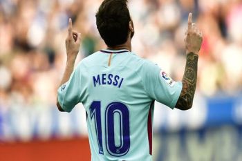 Dua Gol Messi Bawa Barca Tundukkan Alaves  