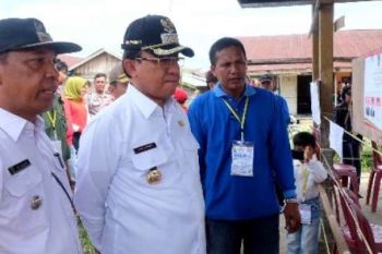 Bupati Inhil Klaim Pilkades Serentak Berjalan Lancar