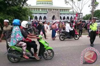 Umat Muslim Gumas Shalat Idul Adha di Masjid Agung 