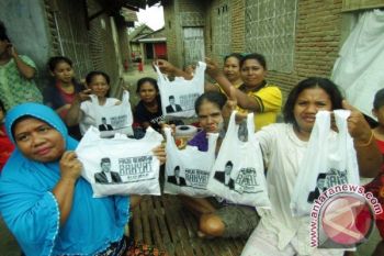Relawan Ali BD Salurkan Paket Daging Kurban