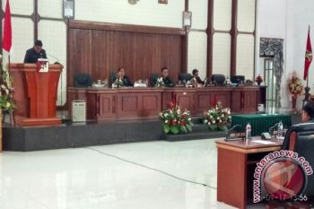 Pemkab dan DPRD Minahasa Setujui Perubahan Perda PD