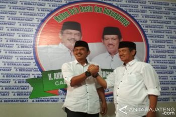 Akhwan-Hadi Deklarasikan Maju Lewat Jalur Independen