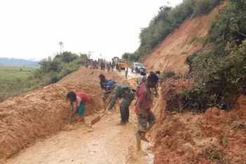 Hujan deras akibatkan tanah longsor di Sentani