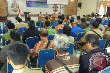Disdukcapil Gumas Sosialisasi Adminduk Kepada Kades dan RT