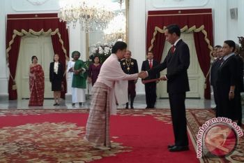 Presiden Terima Surat Kepercayaan Dubes Sembilan Negara