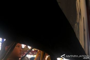 Tiga Dalang Cilik Pentas dalam Pagelaran Pakeliran Padat 