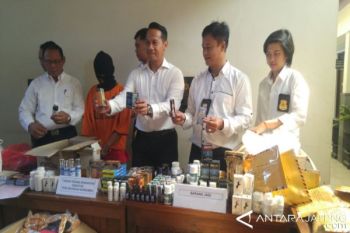 Polda Jateng Bongkar Produsen Obat Abal-abal 
