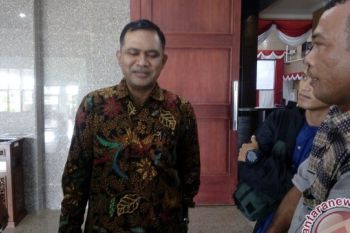 Pernyataan Gubernur Terkait Legalitas Cawagub Dinilai Aneh
