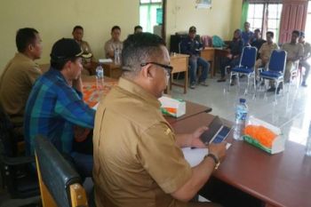 Bupati Barut Minta Warga Dukung Pembangunan Listrik Desa