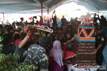 Kirab "Tebokan" Warnai Peringatan Tahun Baru Islam 