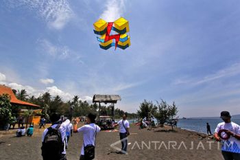 Wisata Pantai Cacalan