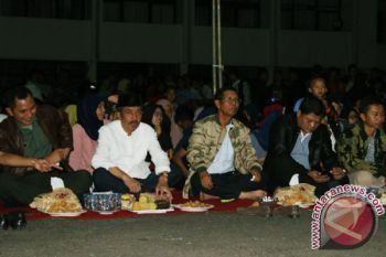 NONTON BARENG FILM G30S/PKI