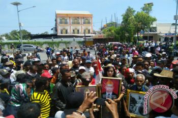 Ribuan Warga Eks Timtim Gelar Unjuk Rasa