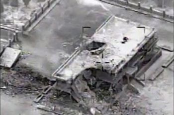 Serangan Udara Pimpinan AS Tewaskan 84 Warga Sipil Dekat Raqqah