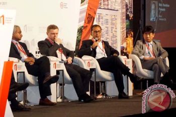 Wali Kota Makassar Paparkan Program Di Singapura 