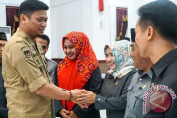 Bupati Gowa Serahkan Ranperda APBD Perubahan 