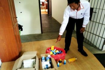 Astaga! Dinas Kesehatan Barut Sita 1.590 Obat Kedaluwarsa di Muara Teweh
