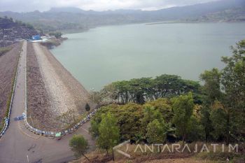 Elevasi Waduk Wonorejo Menyusut