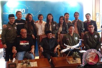 " Jika pesawat R80 tidak Terwujud, Pembuatan Pesawat di Indonesia Berakhir," kata Habibie 